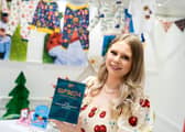 Jasmin Honeyball with her Graduate Fashion Week award.