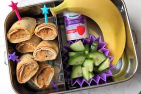 Nutritionists have shared 10 packed lunch-friendly foods that can improve your child's focus in school 