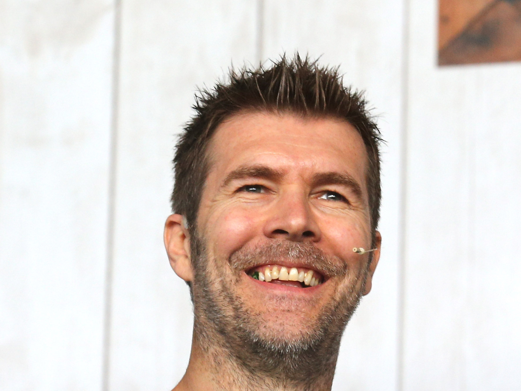 Rhod Gilbert-Tour 2024: Walisischer Komiker kündigt große UK- und ...