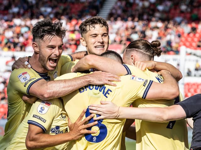 Preston North End's Will Keane (right) celebrates scoring his side's second goal 
