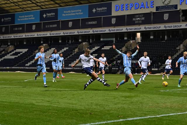 Tom Wilkinson scores to make it 3-3 in extra time