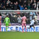 Alan Browne scores