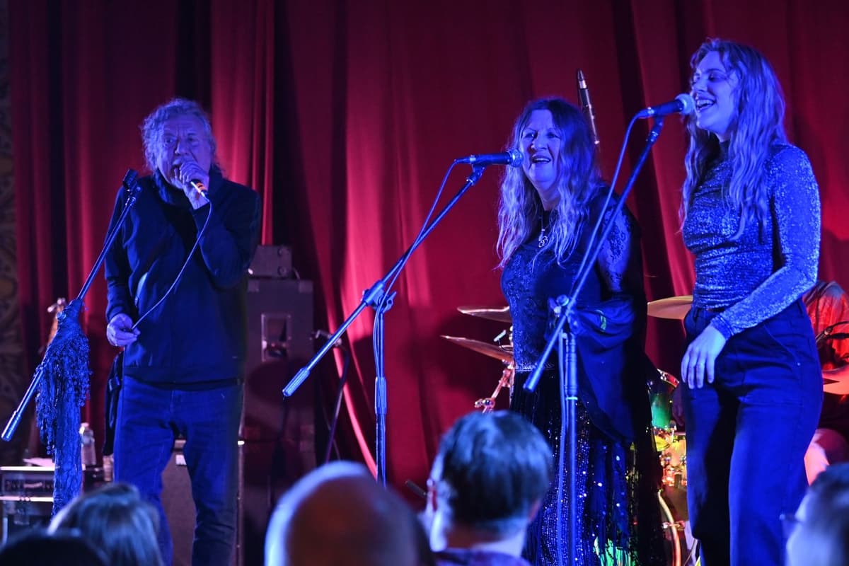Watch Led Zeppelin legend Robert Plant jam with Jon Bonham's daughter at Lancs gig