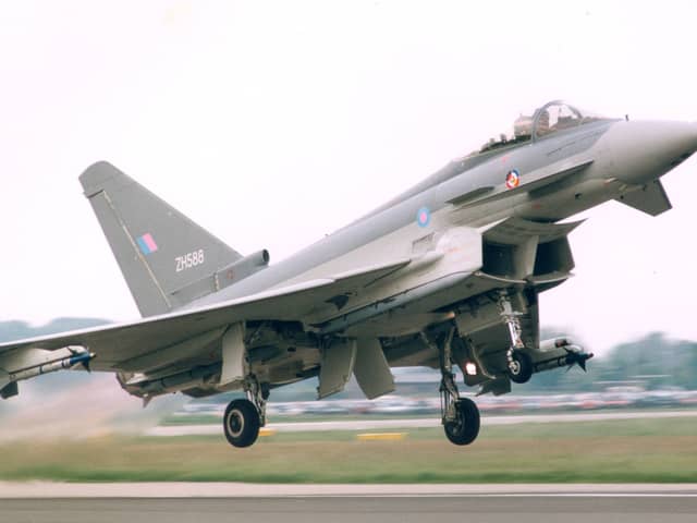 Typhoon DA2 takes off from Warton Aerodrome for its first UK test flight on April 6, 1994