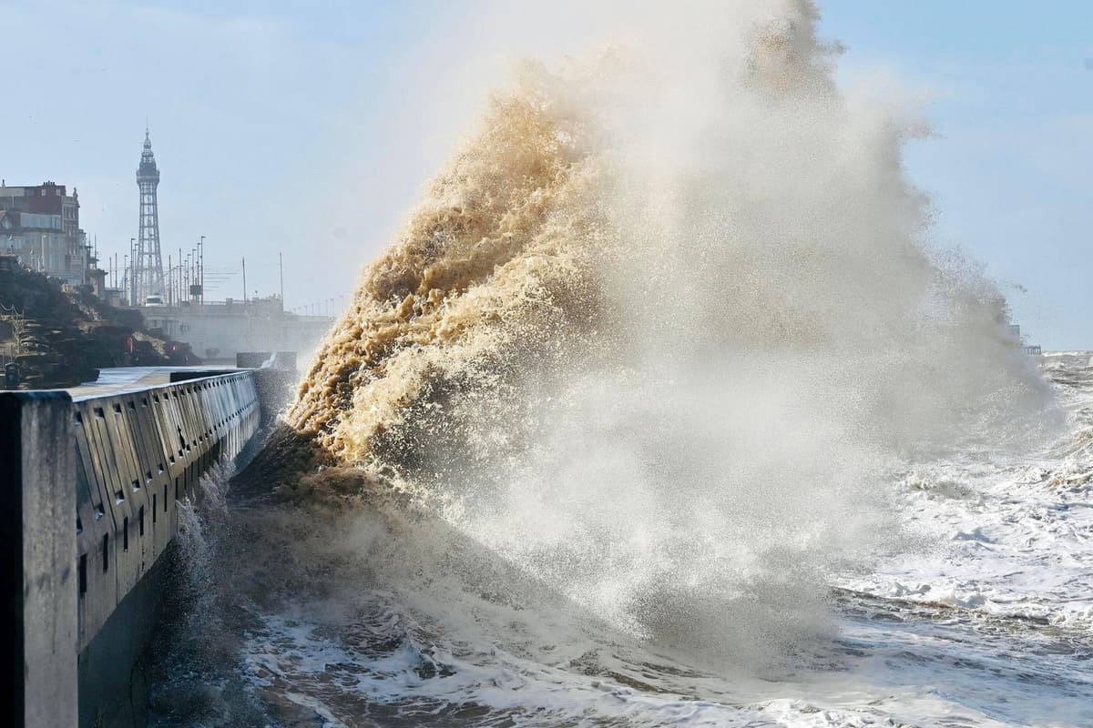 More wild weather on the way as Met Office issues warning for tonight and tomorrow
