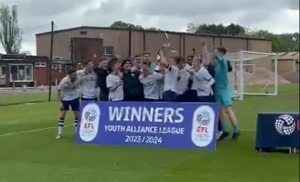 PNE Under 19s celebrate (pnefcacademy)