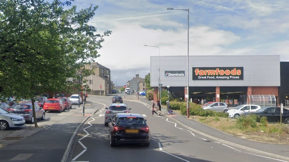 Witness sought by Lancashire Police following attempted robbery on King Street in Accrington - Vimarsana News