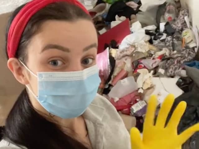 Extreme cleaner, Diana Jones, 23, has started cleaning peoples homes for free.