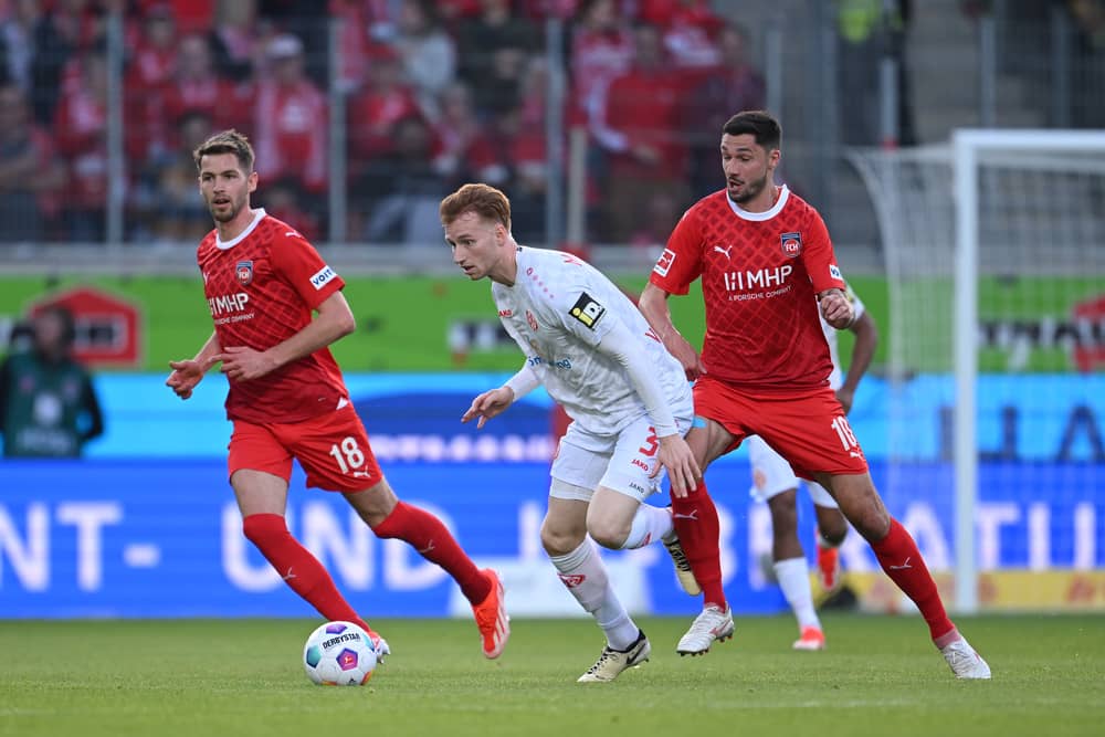Sepp van den Berg of 1.FSV Mainz 05 