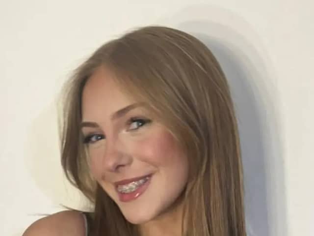 Lancashire teen Olivia Plumb has been selected to represent Miss UK and it’s all thanks to trying on prom dresses! 