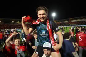 Lewis Leigh 