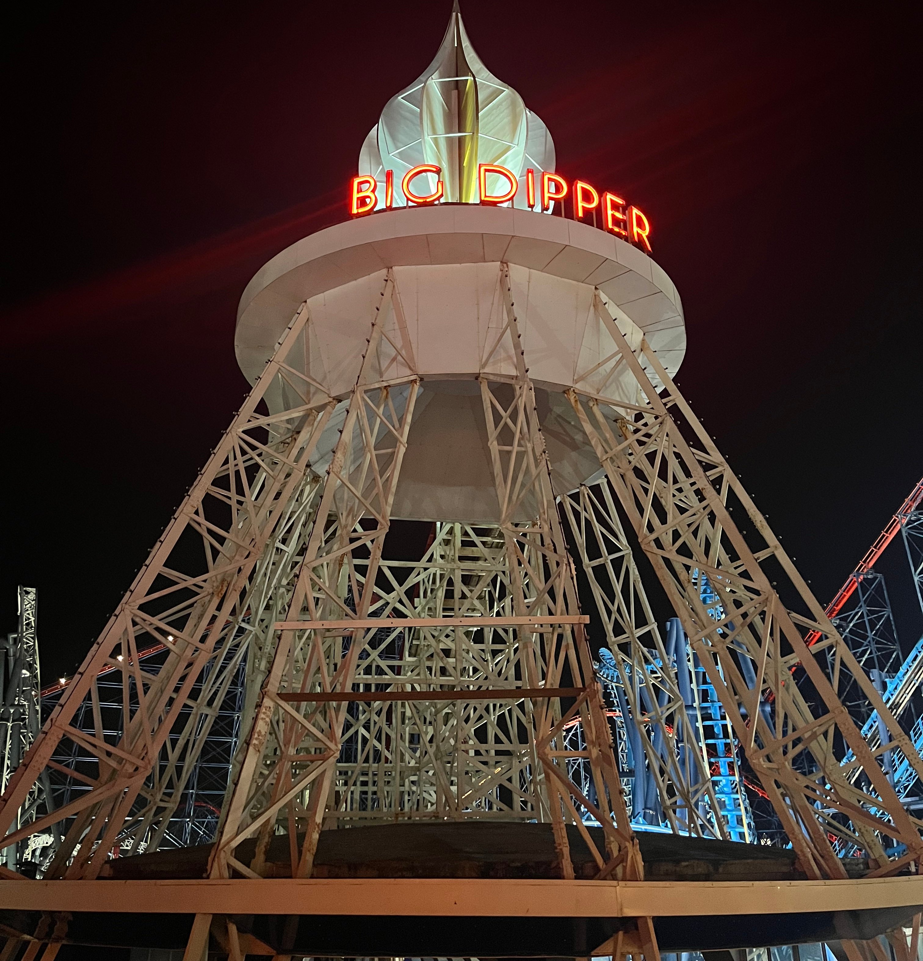 I went late night riding at Pleasure Beach Resort Blackpool - and I ...