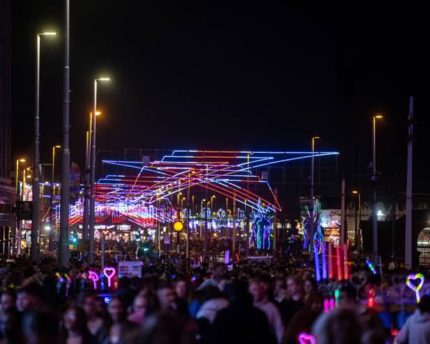 When do the Blackpool Illuminations get switched off this year?