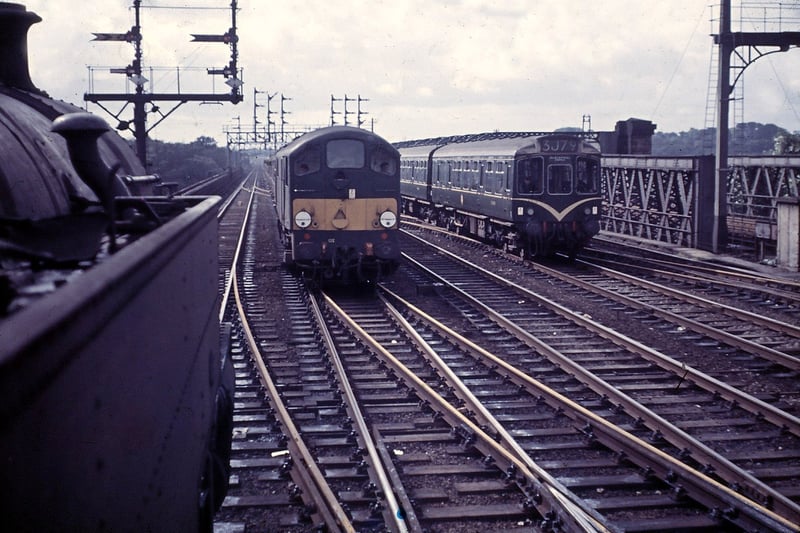 Lancashire Retro: 65 brilliant pictures of 1962 Preston rounding up the ...