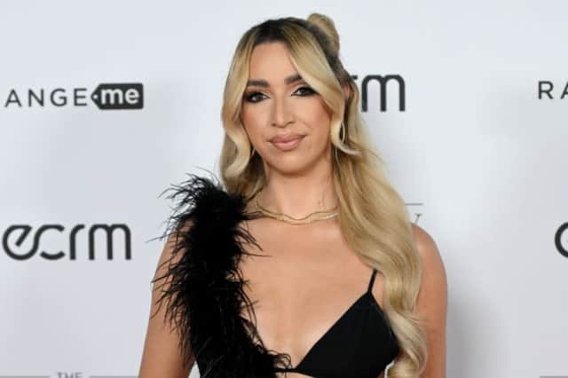 Presenter and influencer.