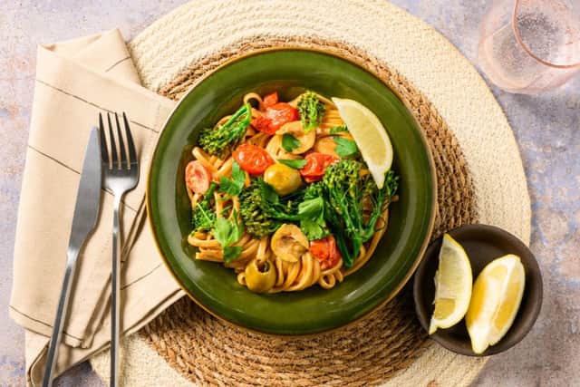 Top 10 meal kits and recipe boxes - Hello Fresh, Simply Cook, Gousto ...