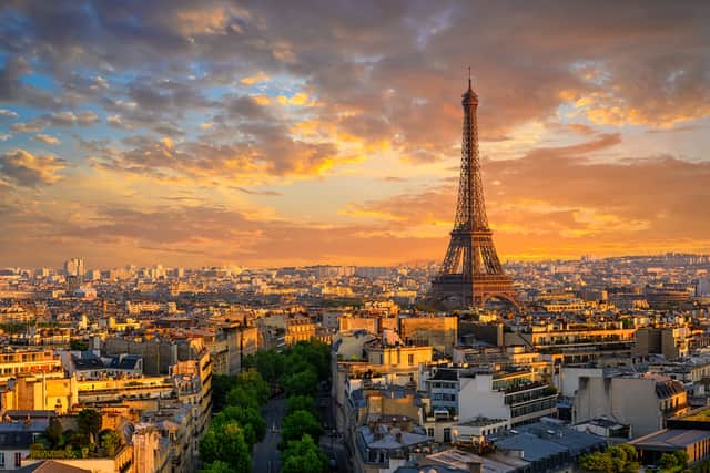 'Rendezvous’, 'faux pas', and 'pain au chocolat' are some of the more awkward to pronounce French words