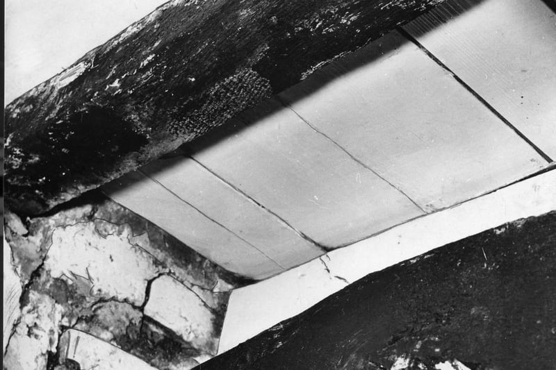 13 chilling retro pictures of Chingle Hall near Preston believed to be ...
