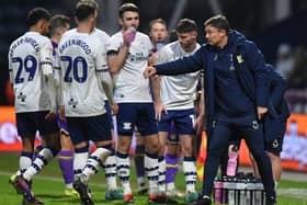 Heckingbottom provides an injury update