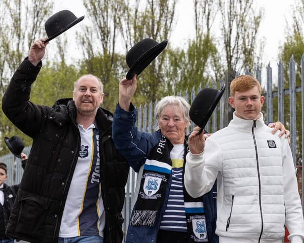 Preston North End supporters 