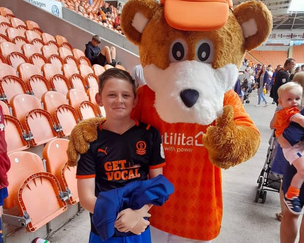 Katie Denwood - the aunt of 14-year-old Ryan-Liam Morgan who sadly lost his life after a crash on the M6 has paid a touching tribute to him and set up a donation page for a memorial bench.  