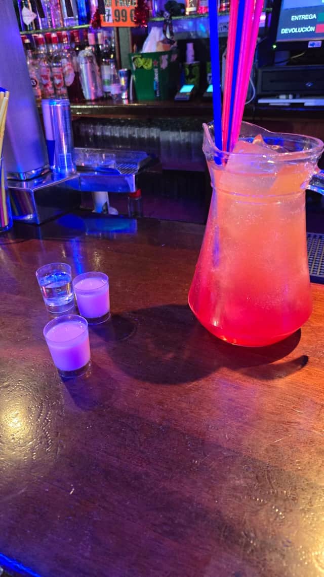 Free cocktails and shots in Benidorm