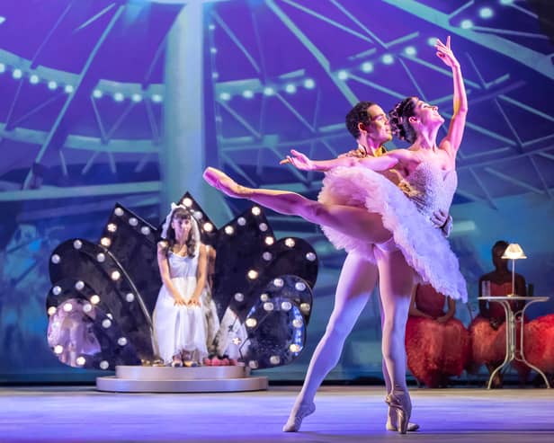 Carlos Acosta's Nutracker in Havana 