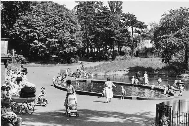 This nostalgic image shows local mums and their chidren enjoying the beauty of Preston's Moor Park