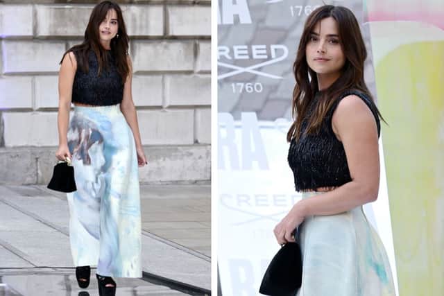 Jenna wore an ensemble by designer Erdem in collaboration with artist Kaye Donachie.
