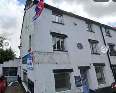 Revised plans for a bar and restaurant in thid building have been approved
