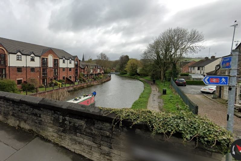 Major upgrade to Leeds-Liverpool Canal towpath loved by dog-walkers and ...