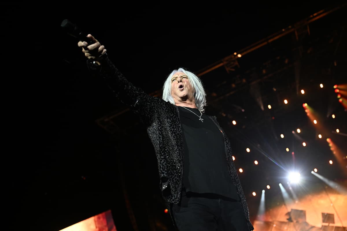 Def Leppard announce five date arena tour of the UK for 2026 - dates and ...