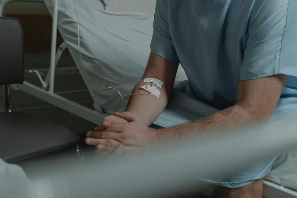 Coroner criticises 'unacceptable' care experienced by patient on Royal ...