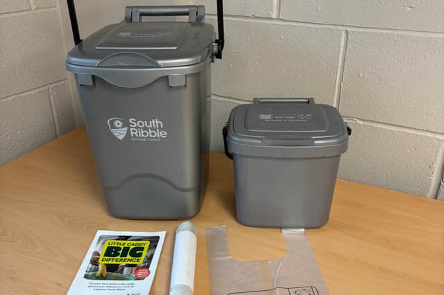 Starter pack, two caddies plus two rolls of liners and instruction leaflet