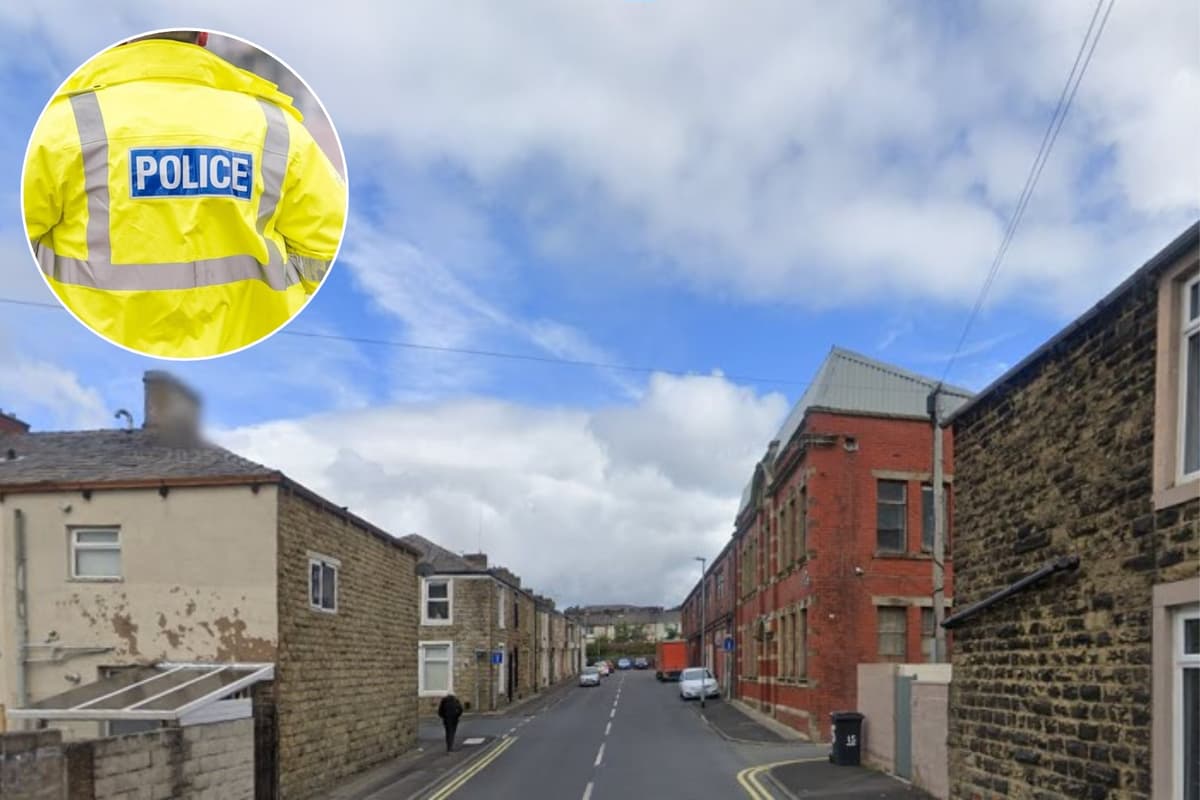 More than 150 cannabis plants worth £150,000 discovered in Accrington ...