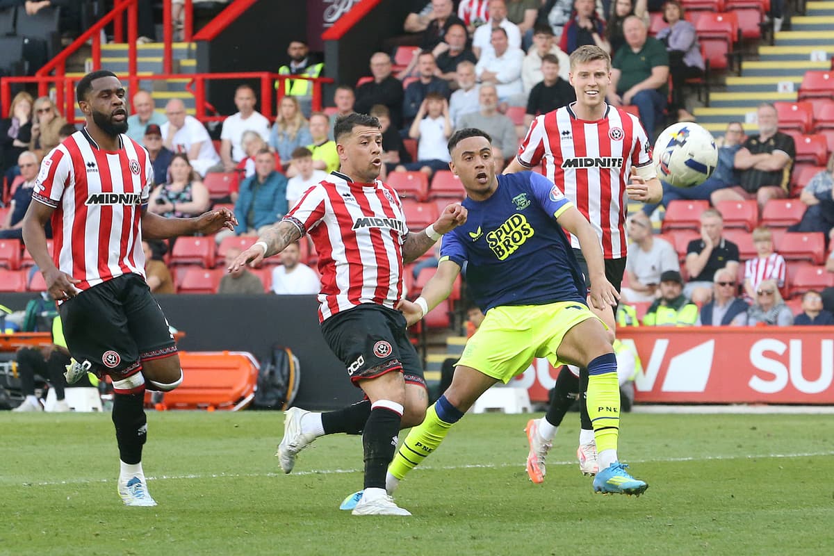 David Unsworth fires transfer advice to Preston North End loan star ...