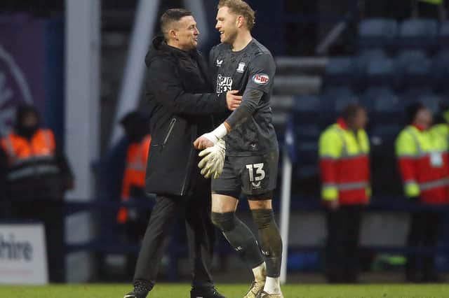 Dai Cornell with Preston North End boss Paul Heckingbottom.