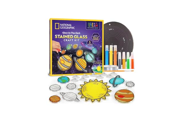Blue Marble National Geographic Kids Window Art Kit