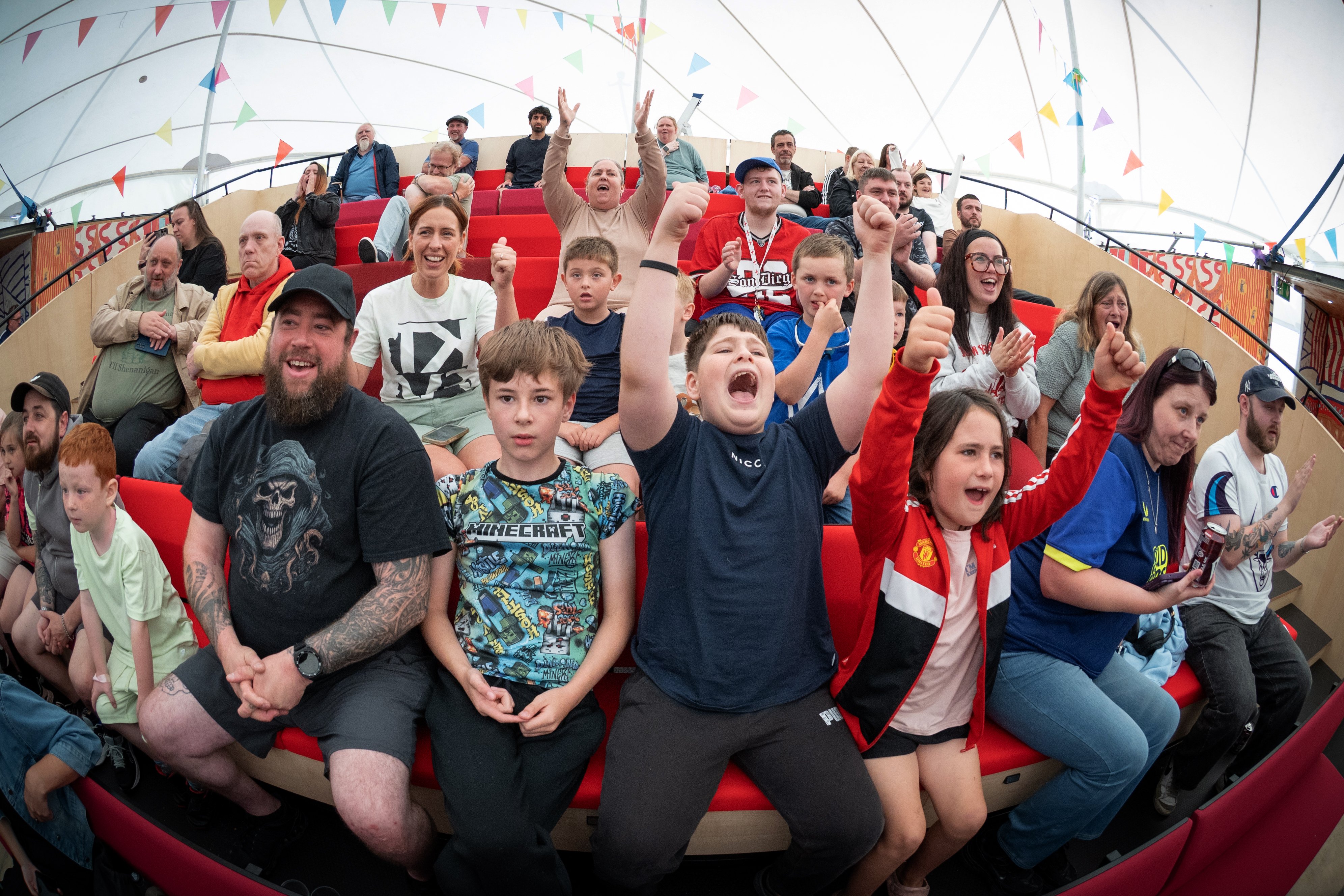 27 energiegeladene Fotos von PCW Wrestling im MET, Preston