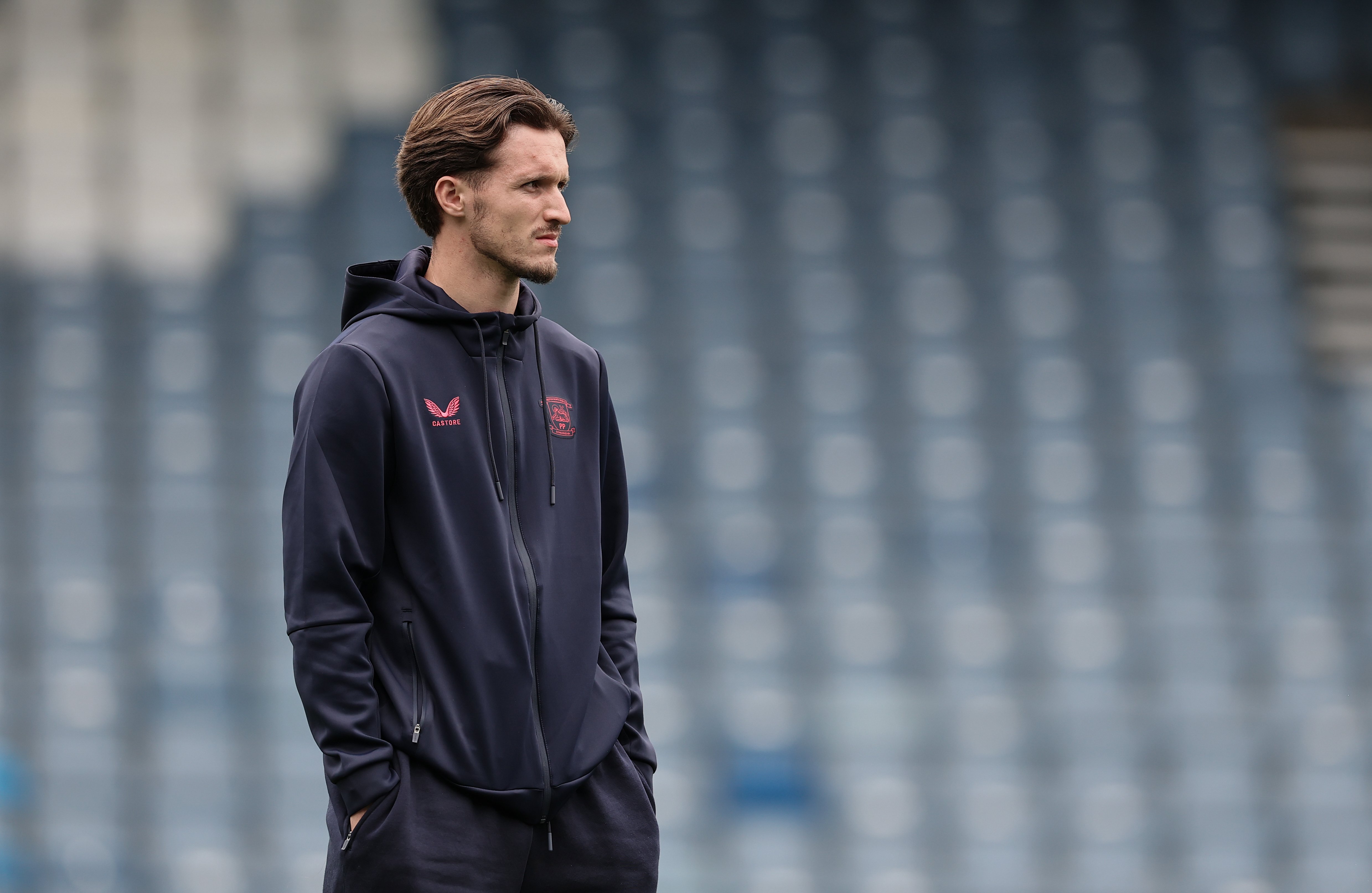 Graham Alexander informiert über die neuesten Verletzungen bei Preston ...