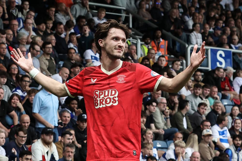 Preston North End's Johnny Kenny celebrates scoring his side's second goal 