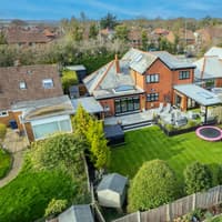 I tour a stunning Penwortham 4-bed home currently on the market with a huge garden & home gym