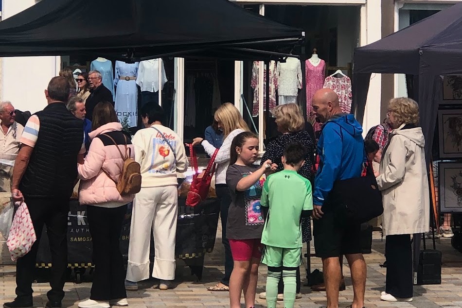 St Annes Artisan Market returns  with live music from Blow Jangles