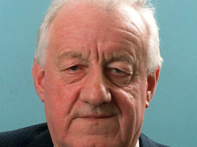 Chris Moncrieff, who has died, was a legend in journalistic circles