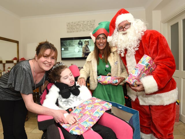 Why This Leyland Mum Recreated Christmas Day For Her Terminally Ill 10 Year Old Daughter Lancashire Evening Post