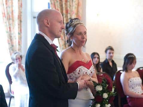 When the pair married in 2007, Caroline could onlywalk up the aisle with assistance.