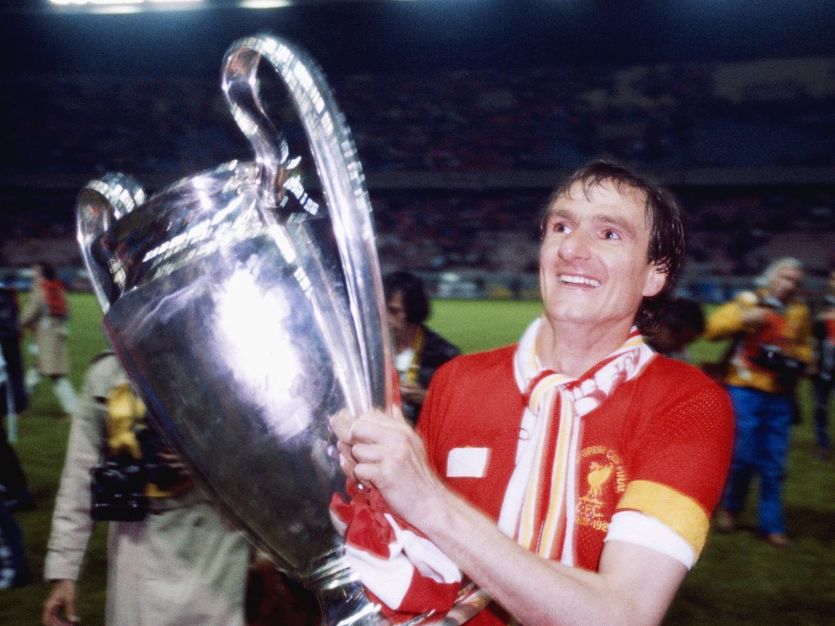 This Liverpool FC legend is the VIP guest at a Lostock Hall sports dinner |  Lancashire Evening Post