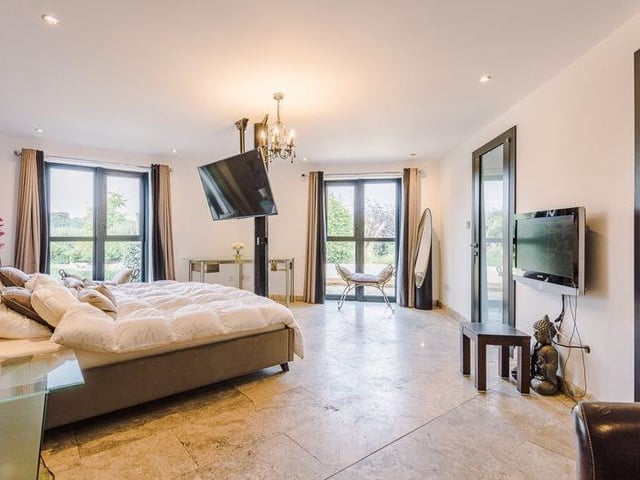 Credit:Arnold and Phillips Estate Agents