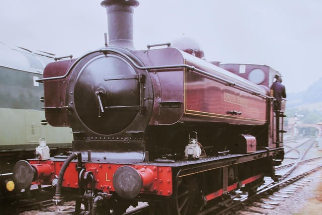 This Preston man is building a model steam engine during lockdown - out of wood