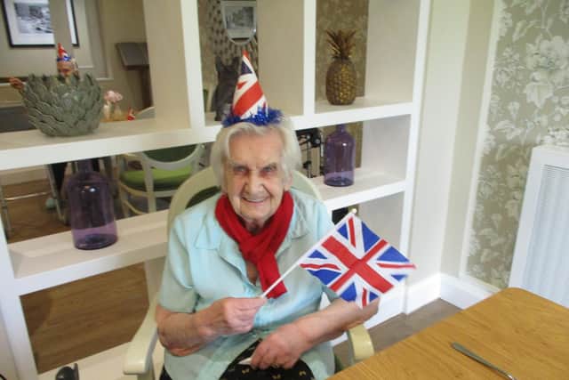 Margarithe waves her flag at Sherwood Lodge